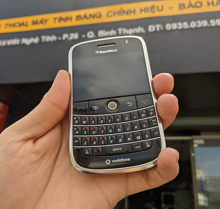 Nhìn lại BlackBerry cổ Bold 9000 sau hơn 1 thập kỷ ra mắt