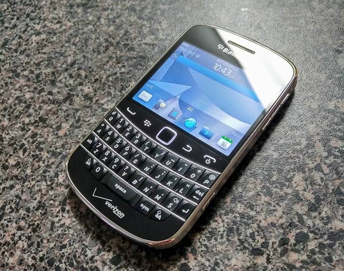 bán điện thoại BlackBerry Bold 9930