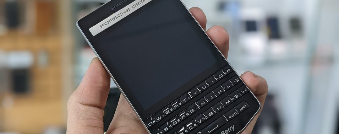 bán blackberry 9983
